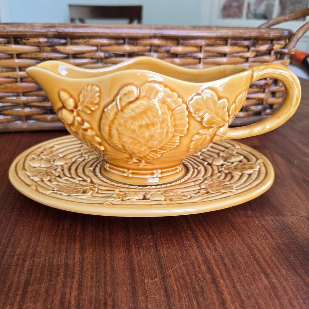 Sur La Table Bordello Pinheiro Turkey Gravy Boat Underplate Amber Autumn Holiday